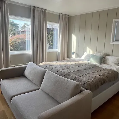 Enjoy Comfort And The View 2,5 Km Away From Color Line Lägenhet *